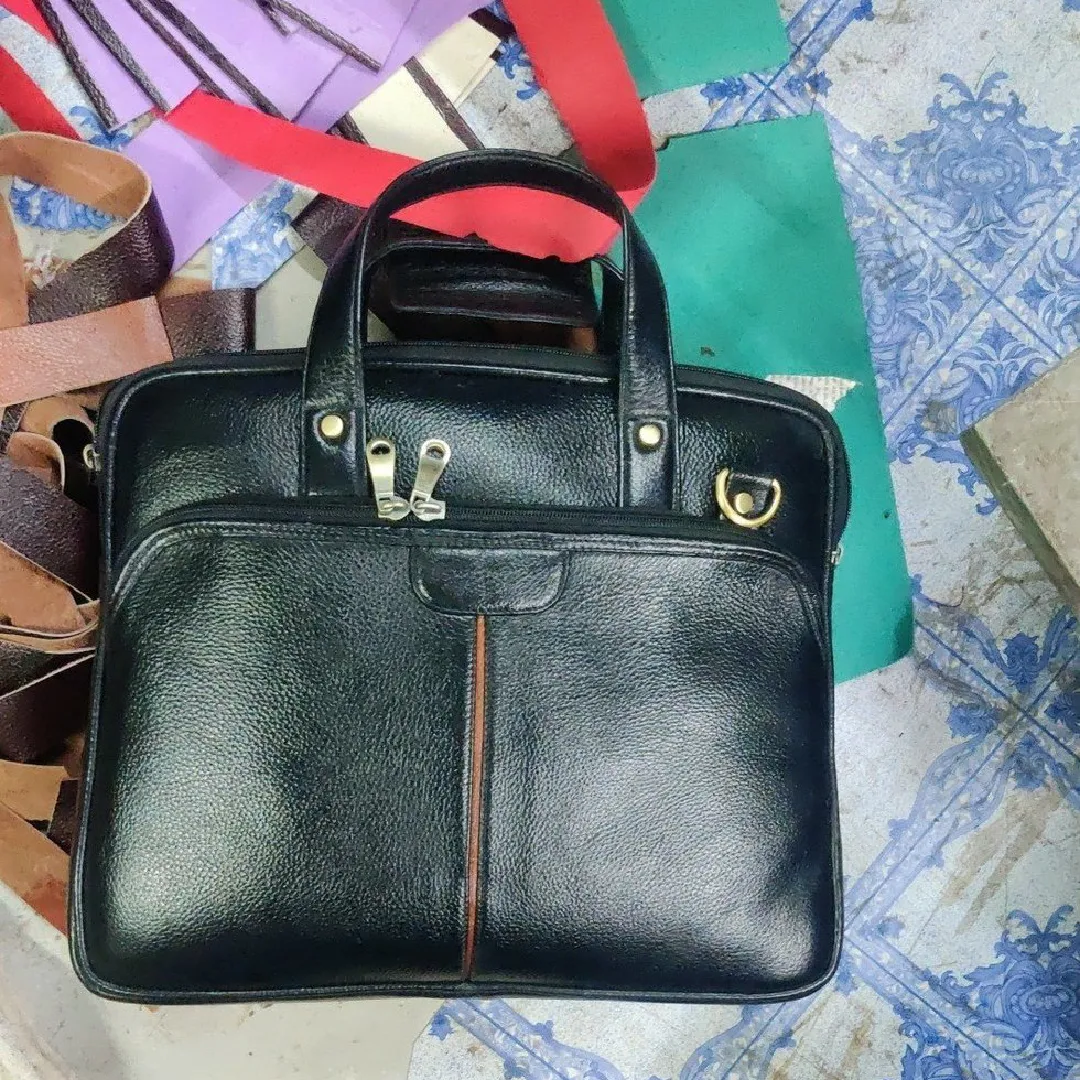 Vintage Pure Leather Bag – Classic Design for Timeless Appeal