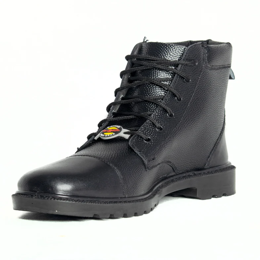 Daily Wear Plain Men Leather Boots
