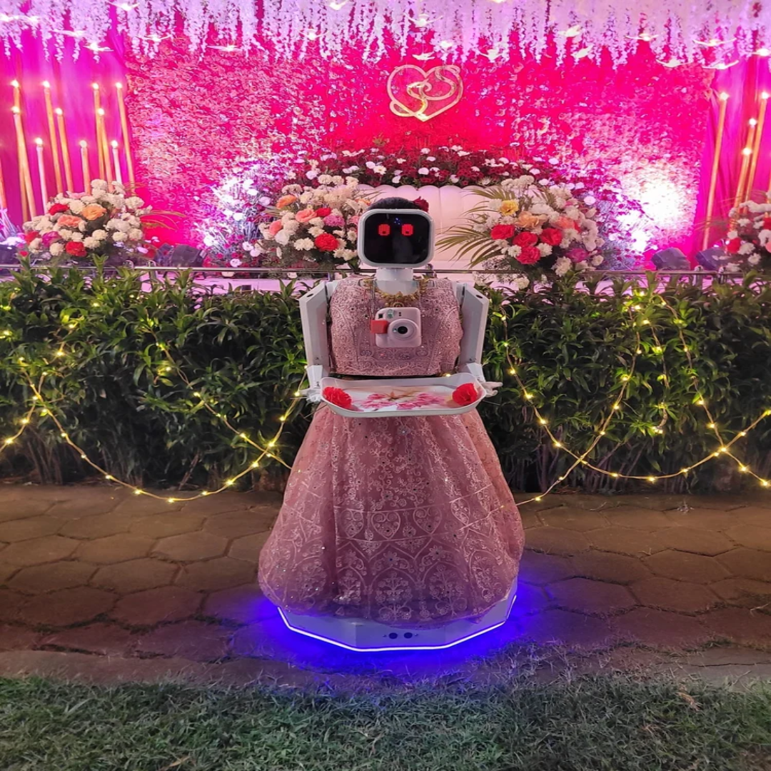 Humanoid Robots PHOTO MASTER ROBOT