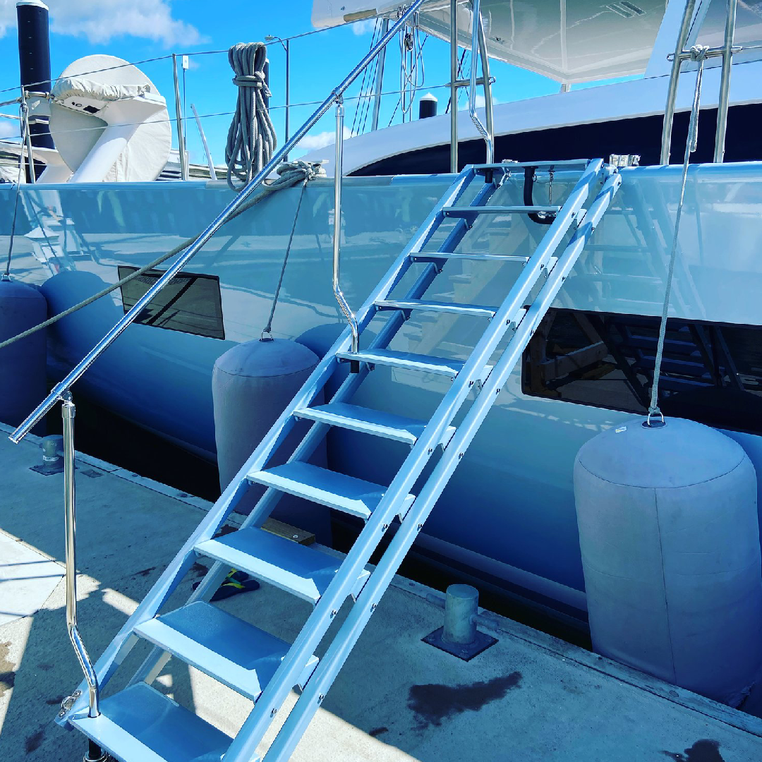 Ultramind Marine Ship Ladder - Durable & Safe Boarding 