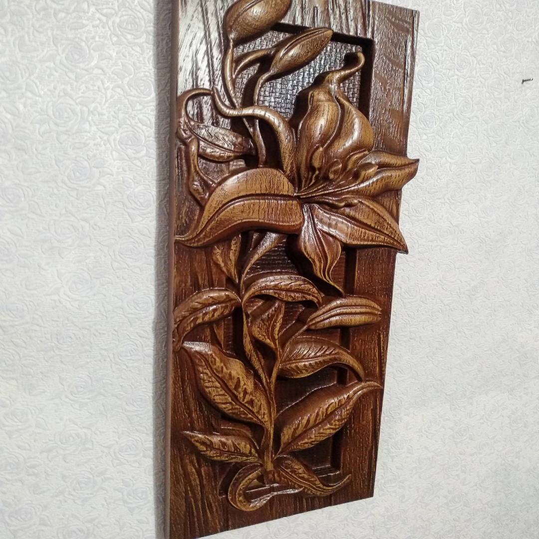 Handcrafted Wooden Carvings Home Decor Art Premium Quality Traditional and Modern Decorative Pieces