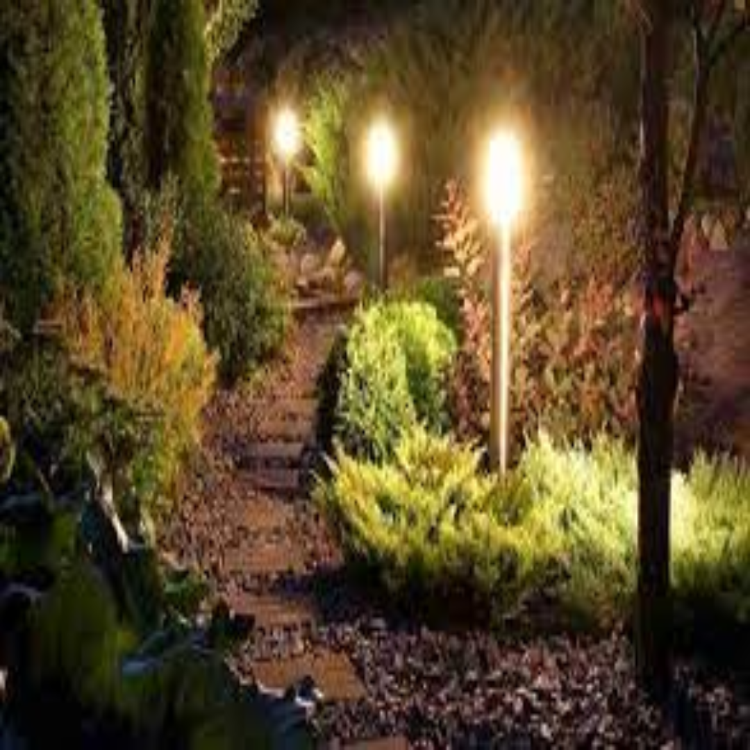 Landscape Lighting for Outdoor Accents and Visual Depth
