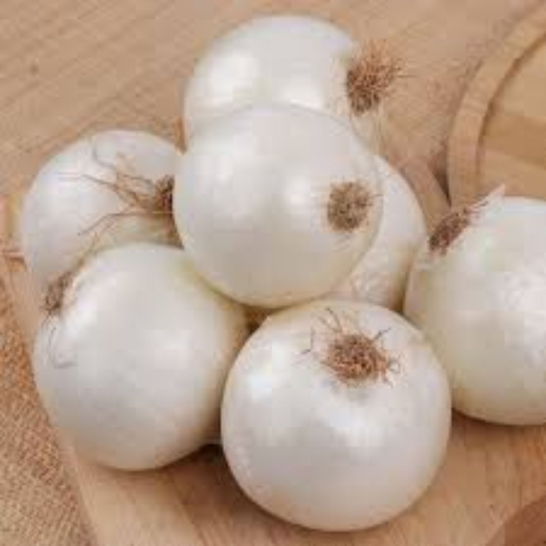 White Onion Fresh Farm Quality Strong Flavor Ideal for Cooking Processing and Wholesale Export