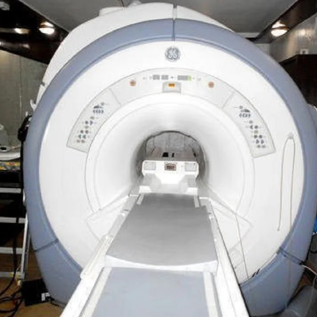 Refurbished GE Signa Excite Echospeed Plus 1.5T MRI Machine