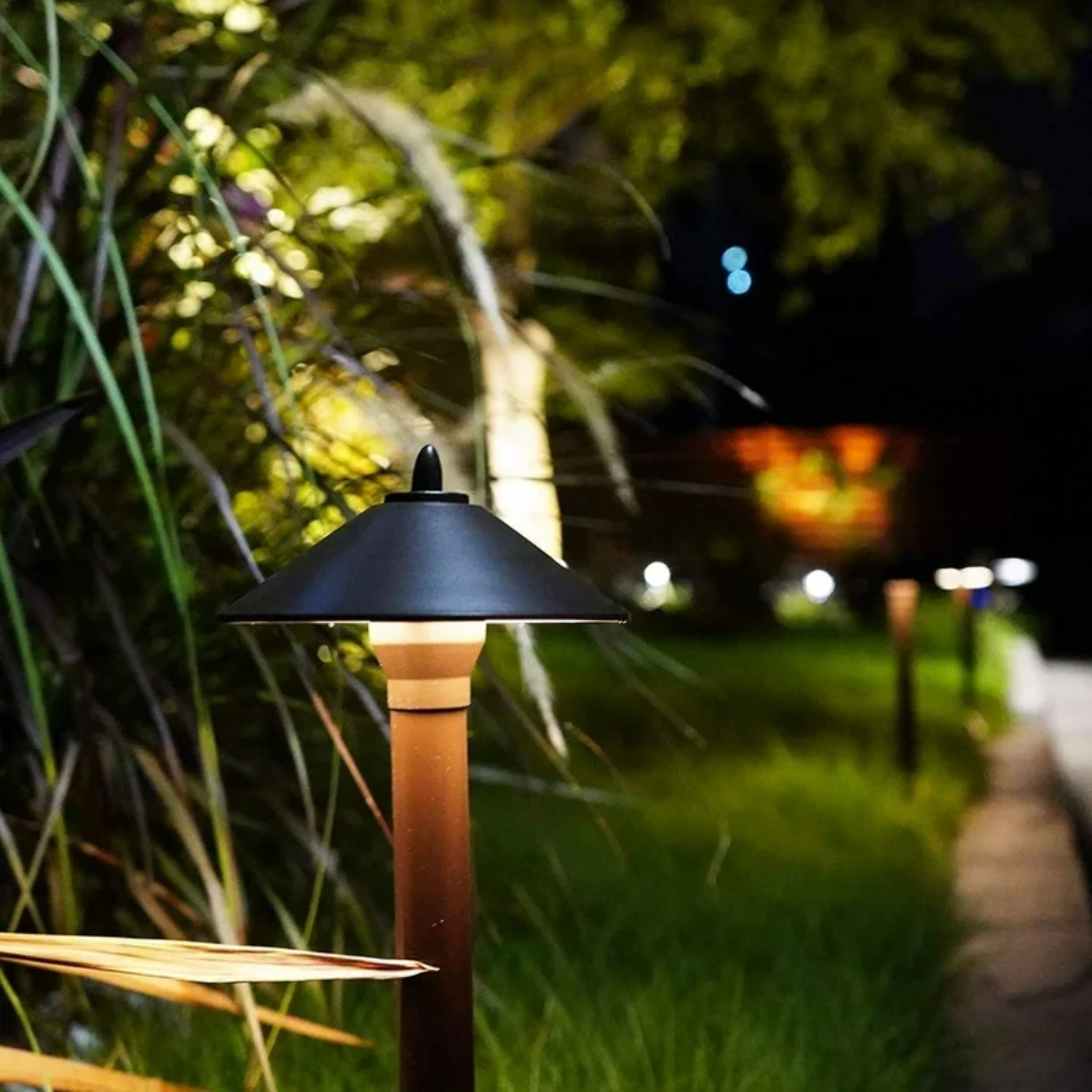 Low-Voltage Landscape Lights For Beautiful Gardens