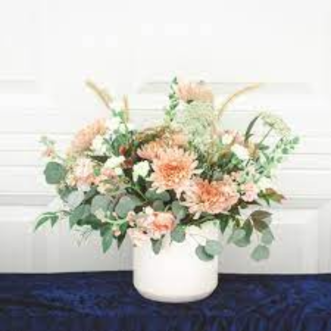 Floral Centerpieces Crafted to Elevate Event Table Styling