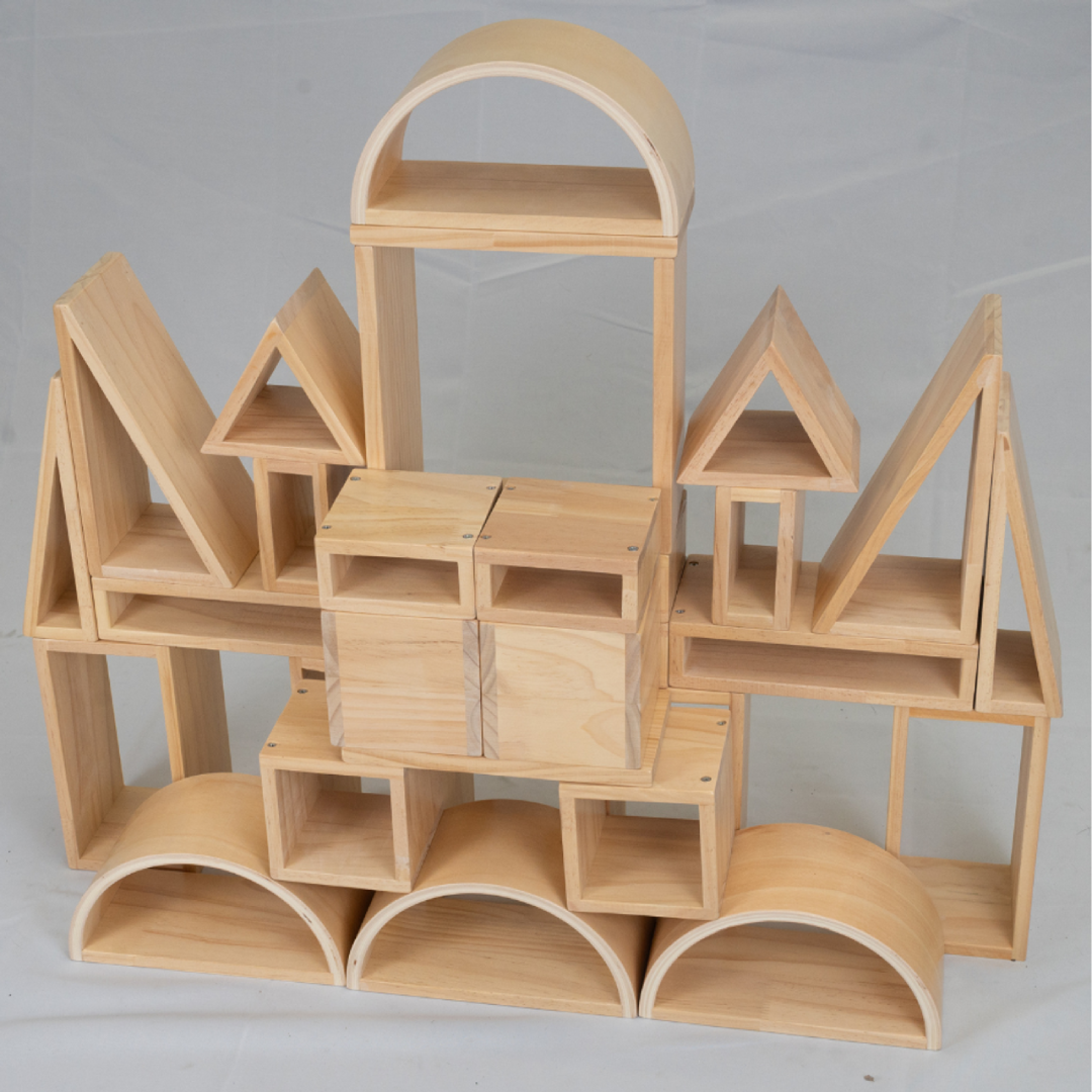 Outdoor Hollow Wooden Construction Kit Blocks 30pc