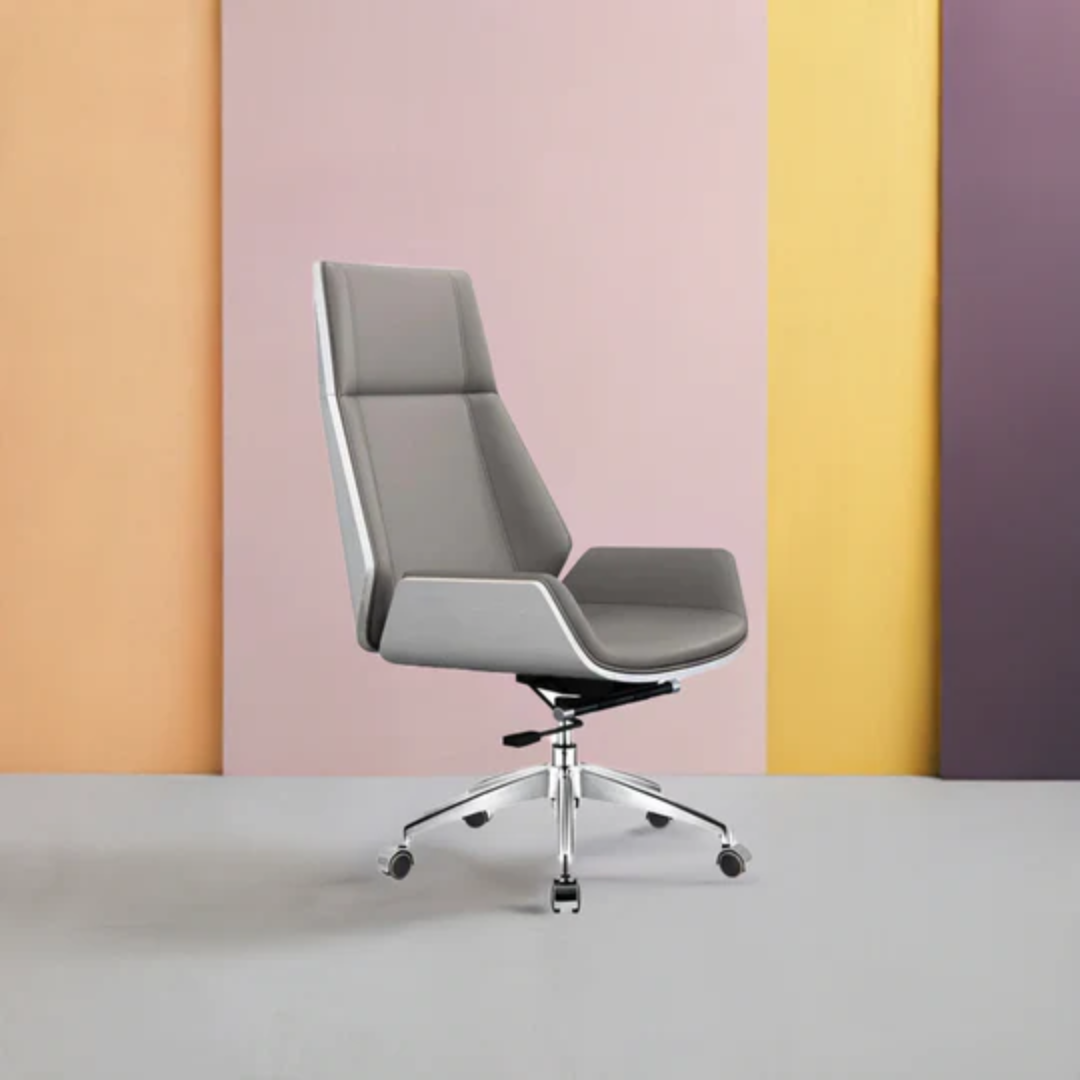 XINO Executive Office Chair for Premium Leadership Seating