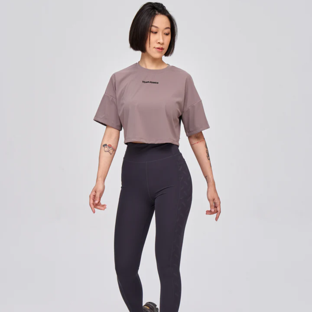 Luxe Oversized Crop Top for Women Trendy Relaxed Fit Casual Wear Perfect for Street Style Looks