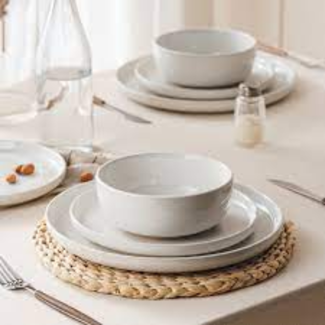 Elegant Plates and Bowls for Perfect Table Setting