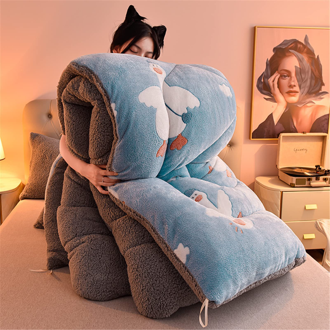 Wool Quilts Natural Insulated Warm Bedding Ideal for Cold Weather Comfort and Restful Sleep