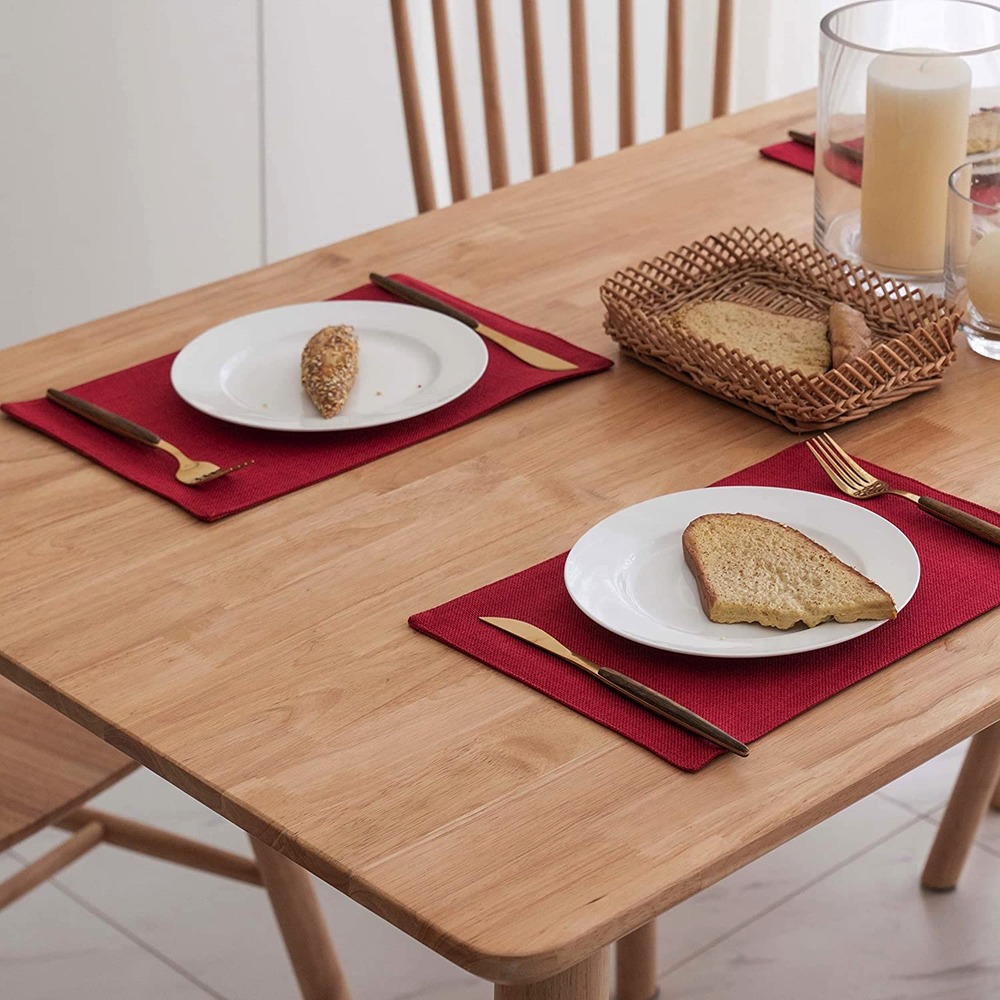 Tablecloths & Placemats